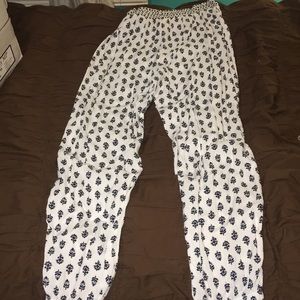 Victoria's Secret pants size large!